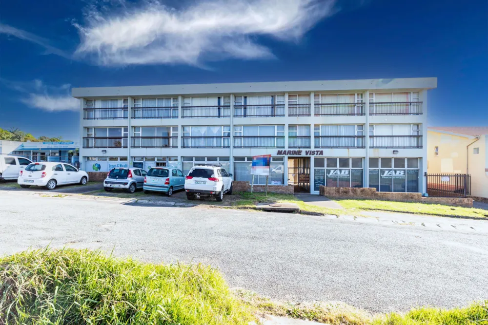Commercial flats for sale in Gonubie - 1ET1573785