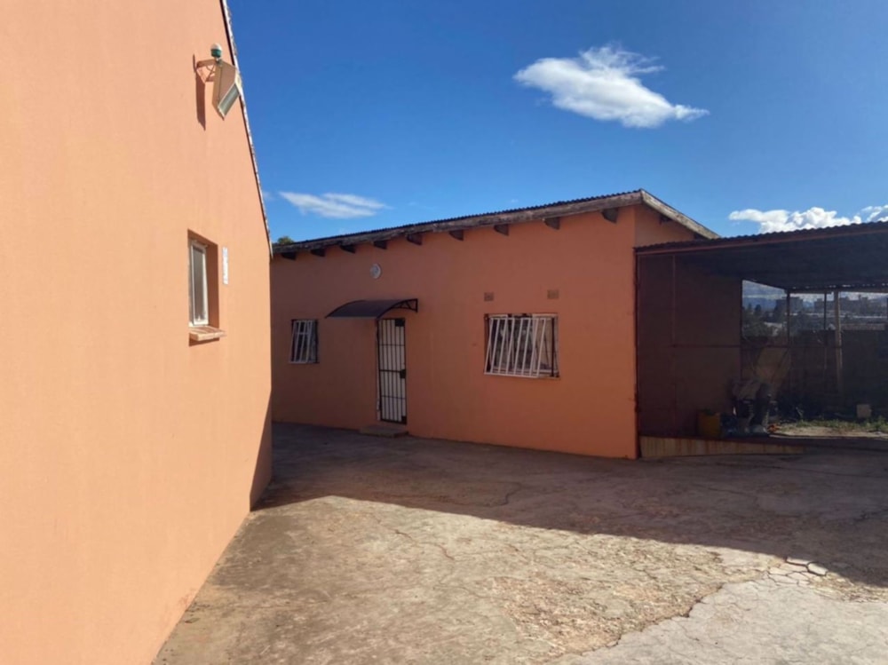 House for sale in Mbuqu - 1MH1574232