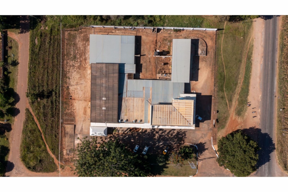 Commercial retail property for sale in Mashonaland West, Zimbabwe - 3ZB1574271 Commercial retail property for sale in Mashonaland West, Zimbabwe - 3ZB1574271