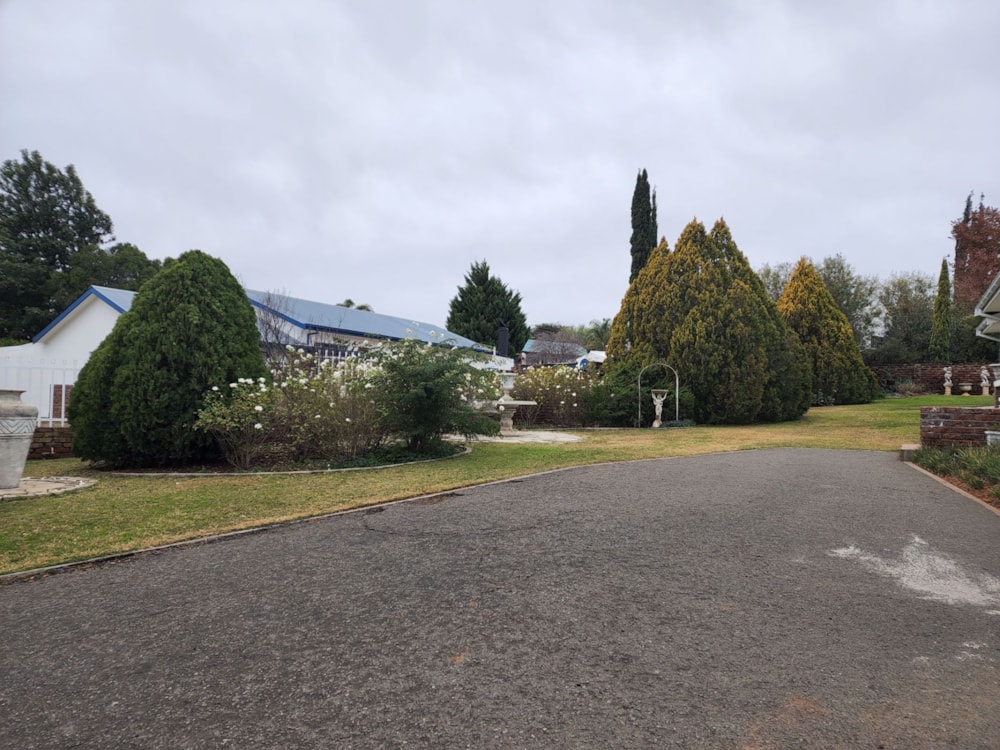 House for sale in Cradock - 1KK1681226 House for sale in Cradock - 1KK1681226