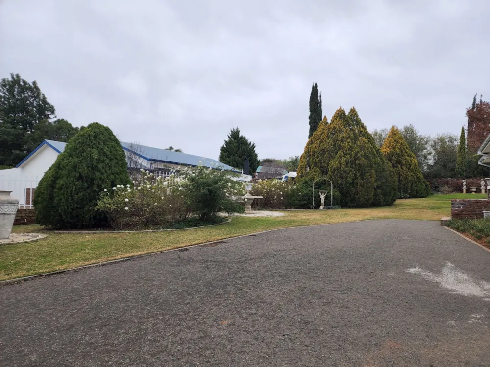 House for sale in Cradock - 1KK1681226 House for sale in Cradock - 1KK1681226