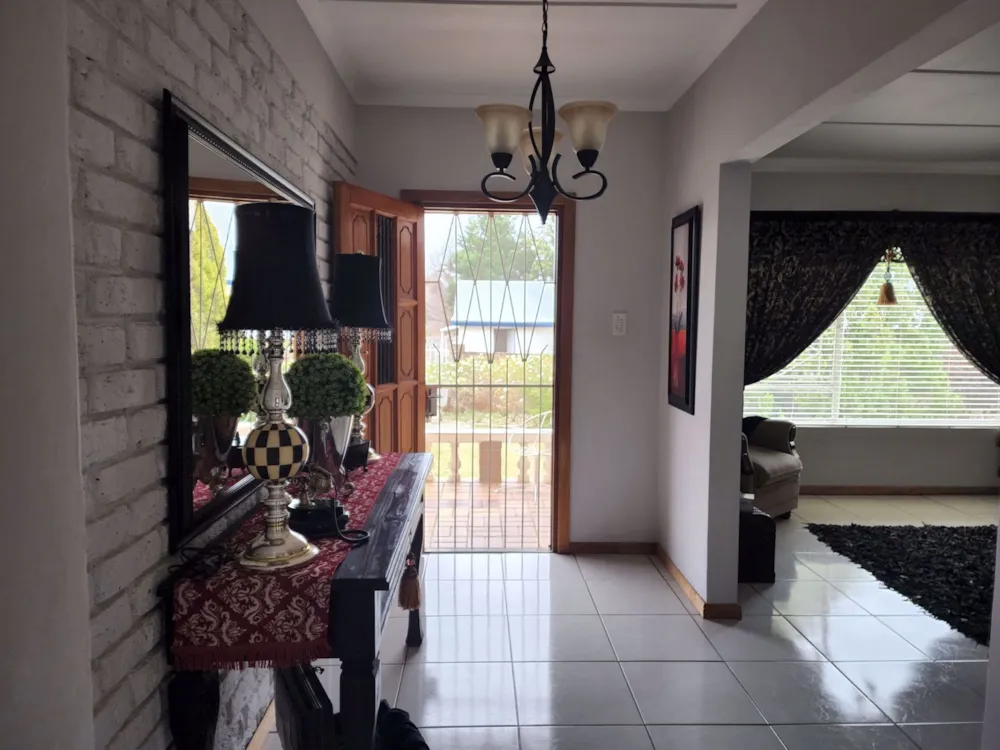 House for sale in Cradock - 1KK1681226 House for sale in Cradock - 1KK1681226