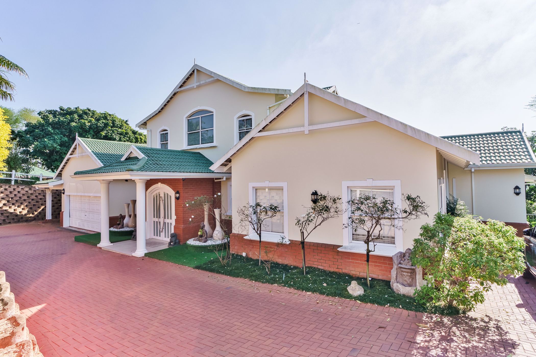 House for sale in Mount Edgecombe Country Estate - 1MT1574983