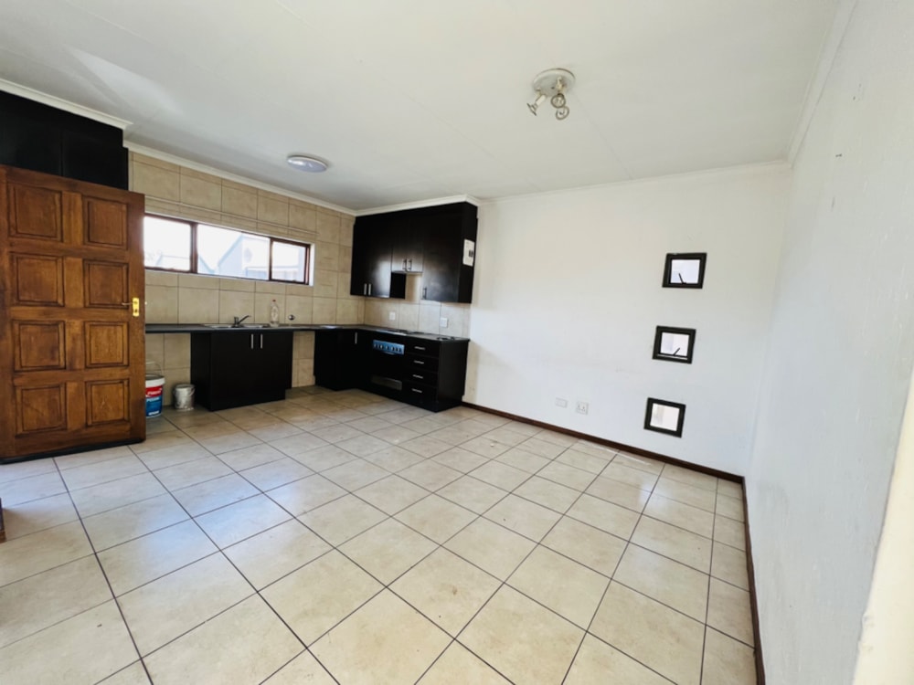 Apartment for sale in Helderwyk Estate - 1BJ1709144 Apartment for sale in Helderwyk Estate - 1BJ1709144