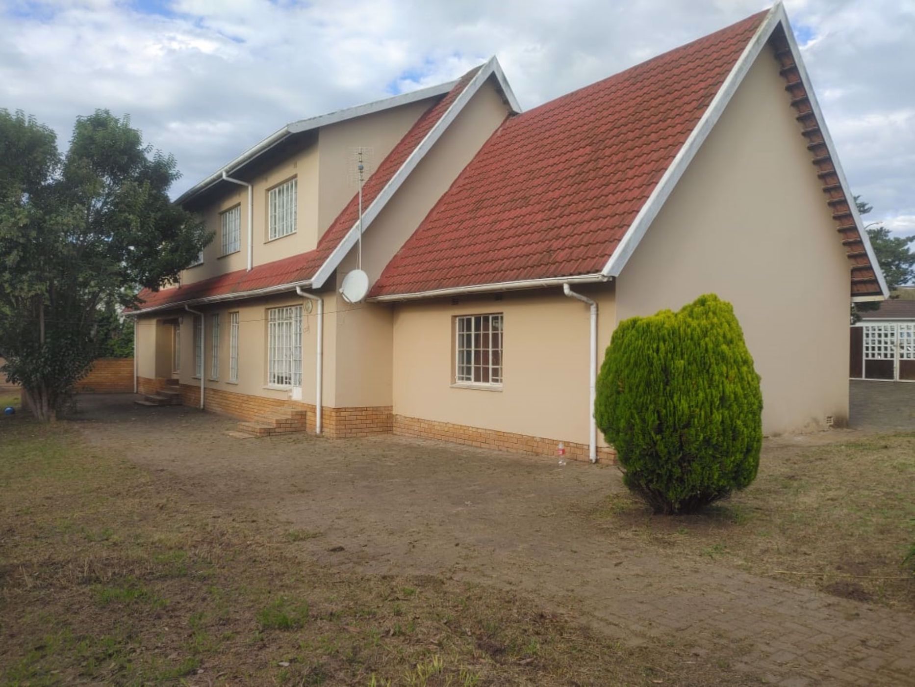 House let in Southridge Park - 1MH1696483