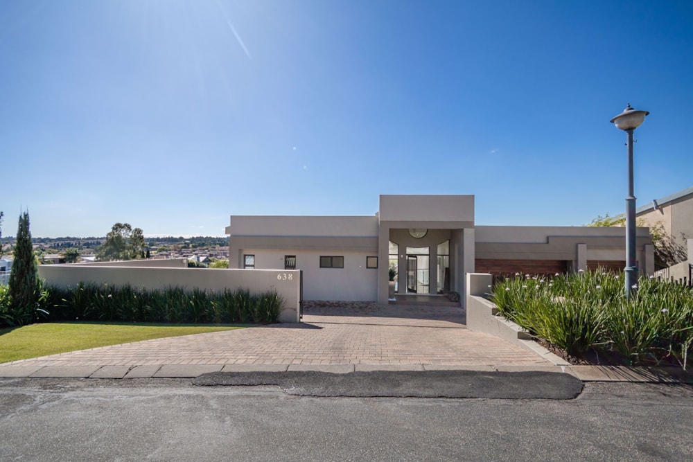 House for sale in Eagle Canyon Golf Estate - RAN1575543