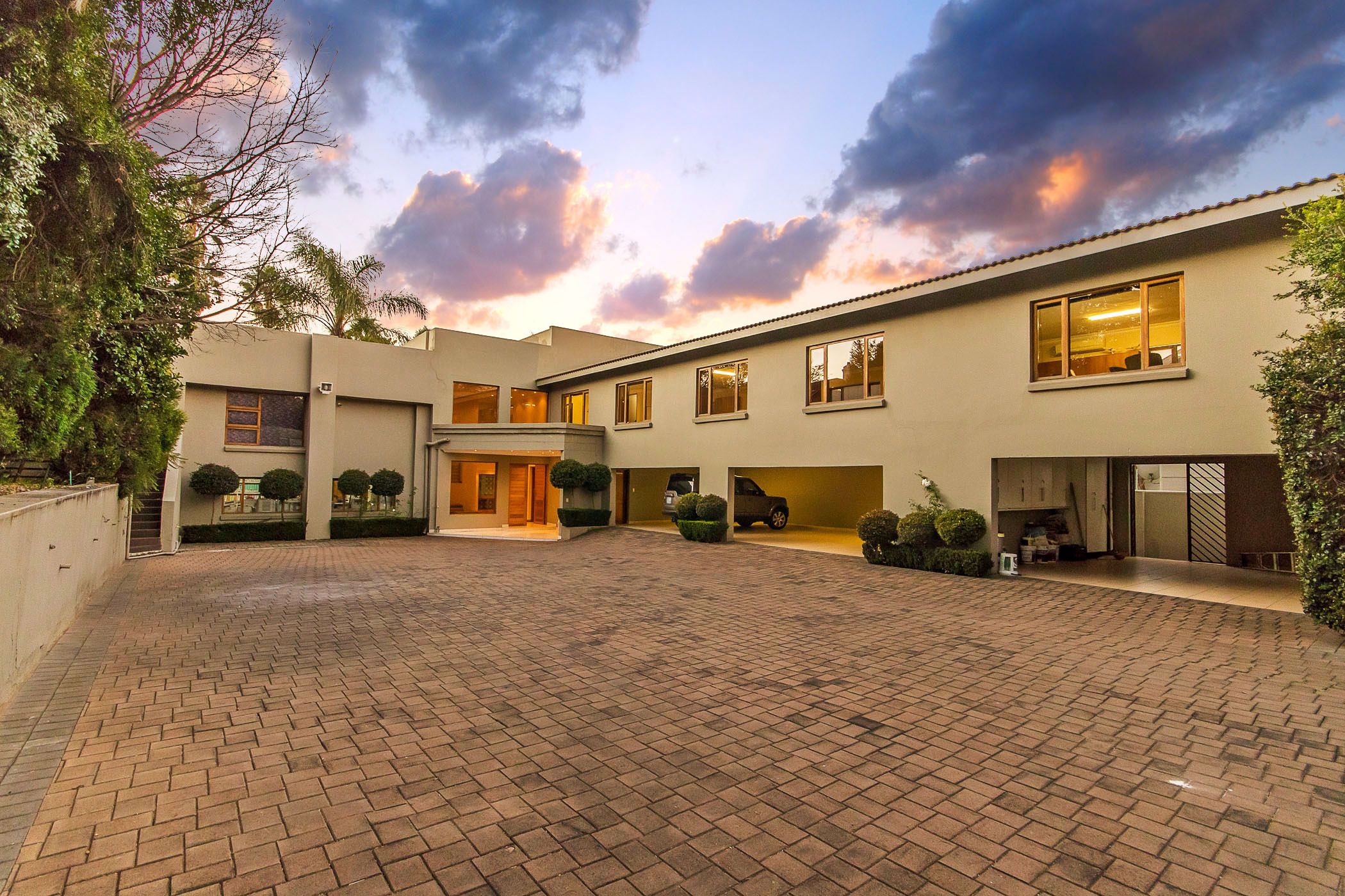 House for sale in Oaklands, Johannesburg - HP1716214