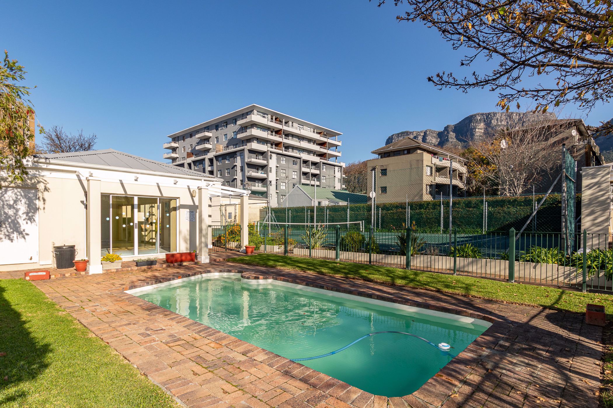 Apartment sold in Rondebosch - KW1713419