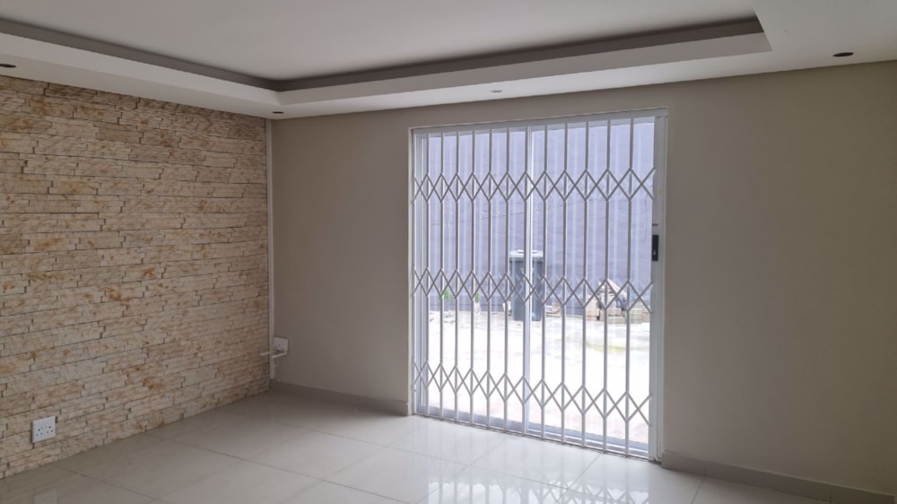 House let in Strandfontein, Cape Town - 1MN1703693