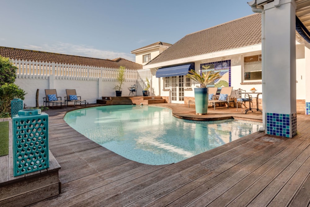 Guesthouse for sale in Summerstrand - 1PLZ1653855 Guesthouse for sale in Summerstrand - 1PLZ1653855