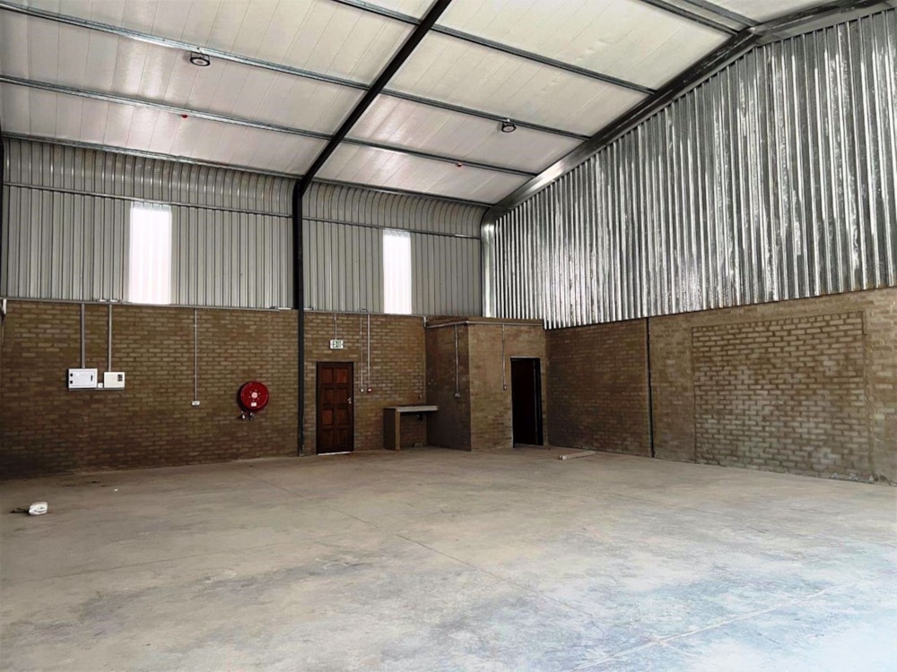 Commercial industrial property to rent in Phakalane, Botswana - 3BO1703879