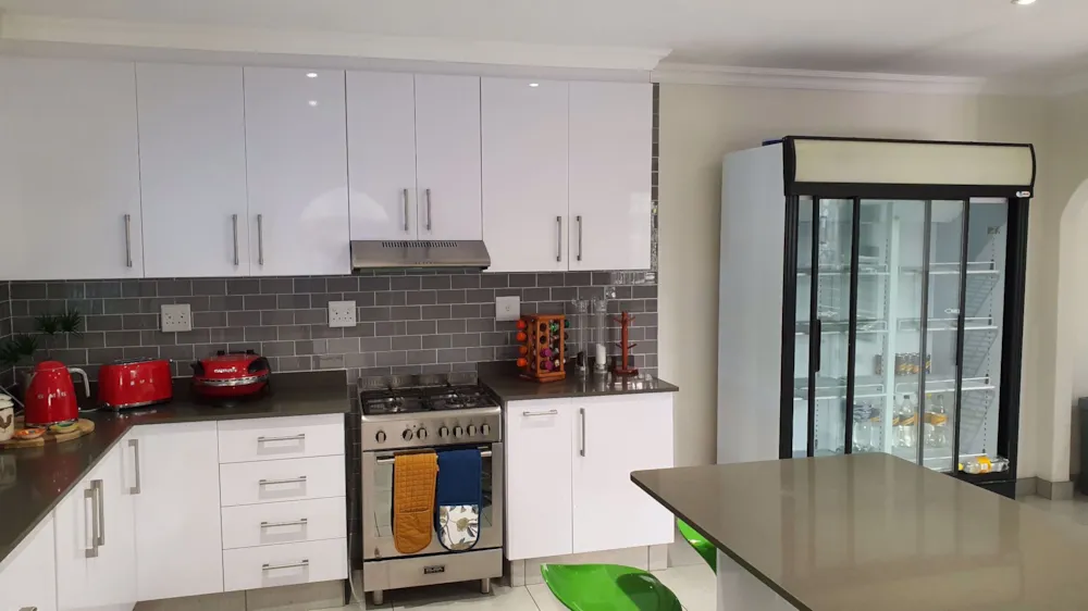 Double-storey house for sale in Port Edward - 1PD1576174 Double-storey house for sale in Port Edward - 1PD1576174