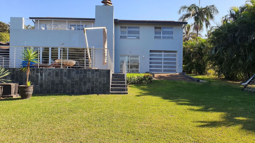 Double-storey house for sale in Port Edward - 1PD1576174 Double-storey house for sale in Port Edward - 1PD1576174