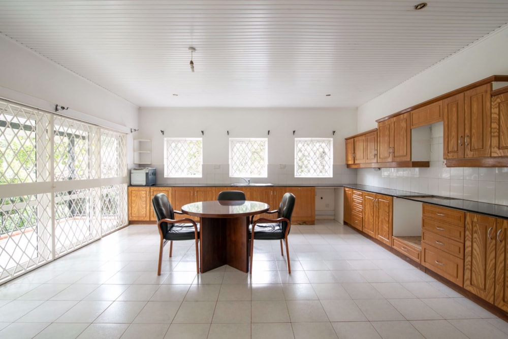 House for sale in Spring Valley, Kenya - 3KE1699397 House for sale in Spring Valley, Kenya - 3KE1699397