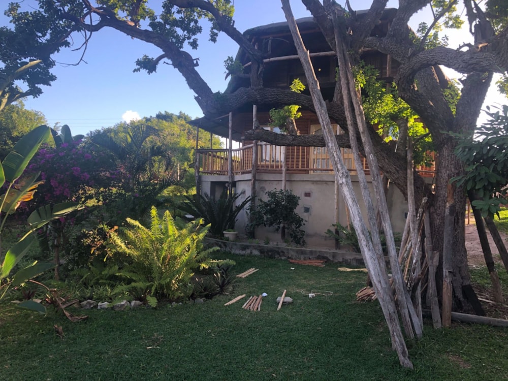 Beachfront villa for sale in Vilanculos, Mozambique - 3MQ1577444