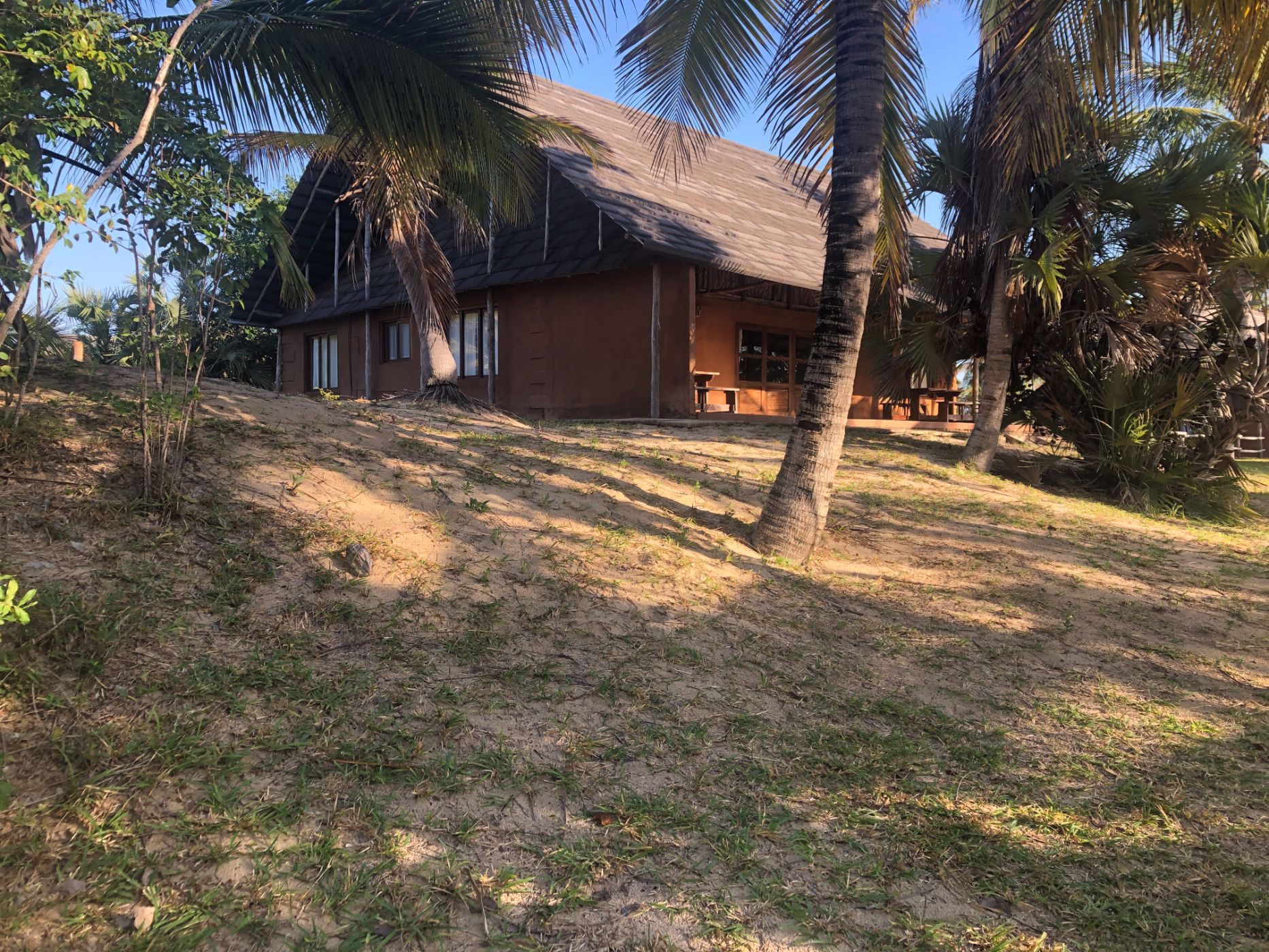 Beach bungalow for sale in Morrumbene, Mozambique - 3MQ1577472