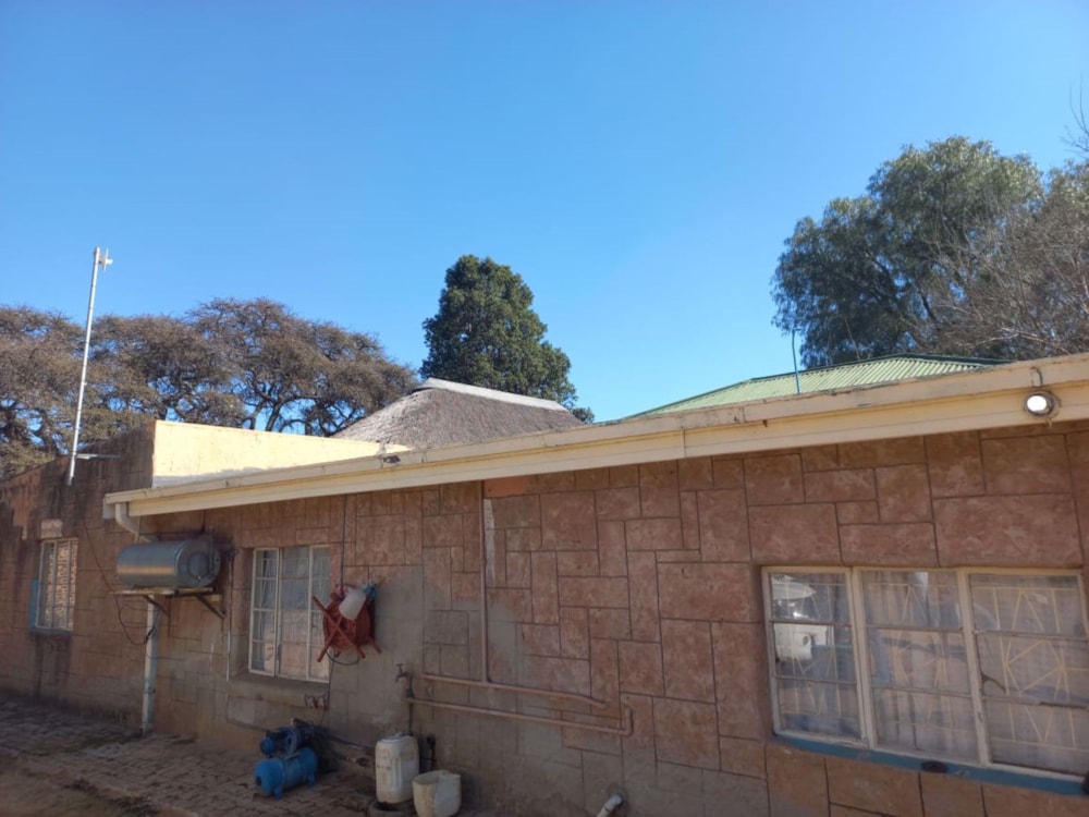 Smallholding for sale in Schweizer-Reneke - 1KJ1577583 Smallholding for sale in Schweizer-Reneke - 1KJ1577583