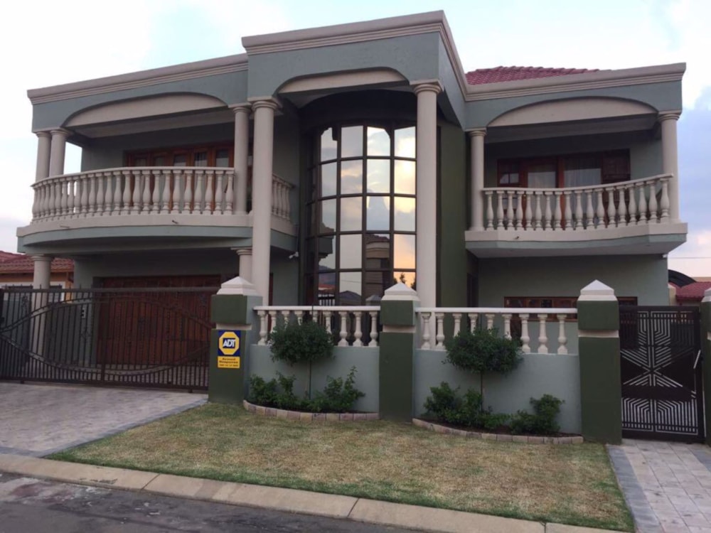 Double-storey house for sale in Alveda - 1GV1649800