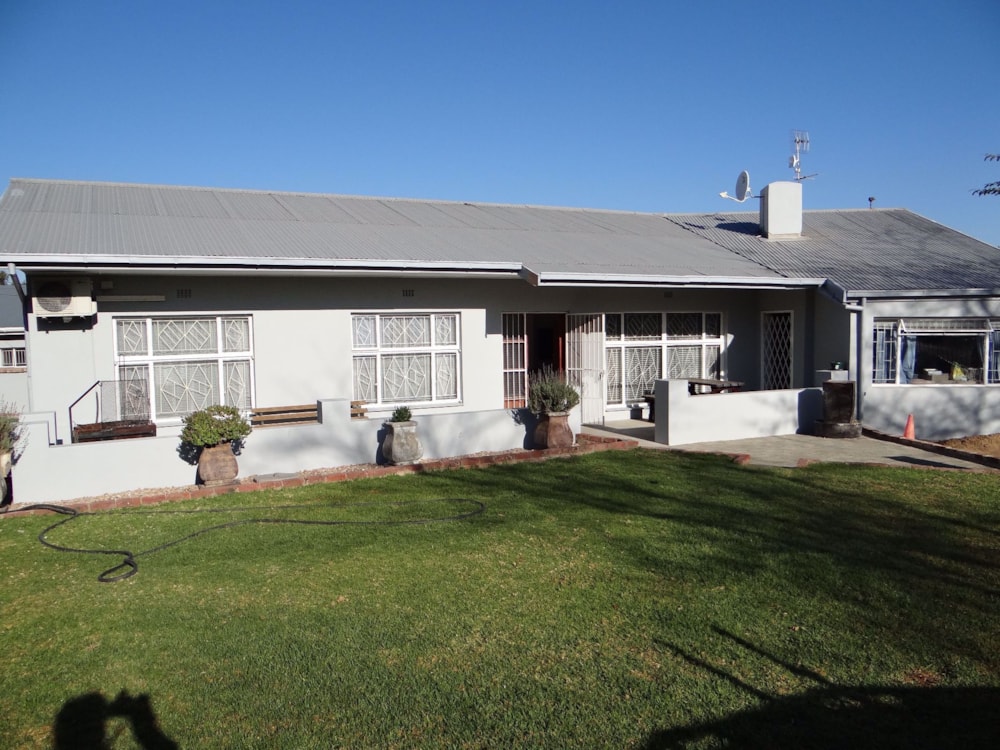 House for sale in Hospital Hill, Beaufort West - 1KK1732416 House for sale in Hospital Hill, Beaufort West - 1KK1732416