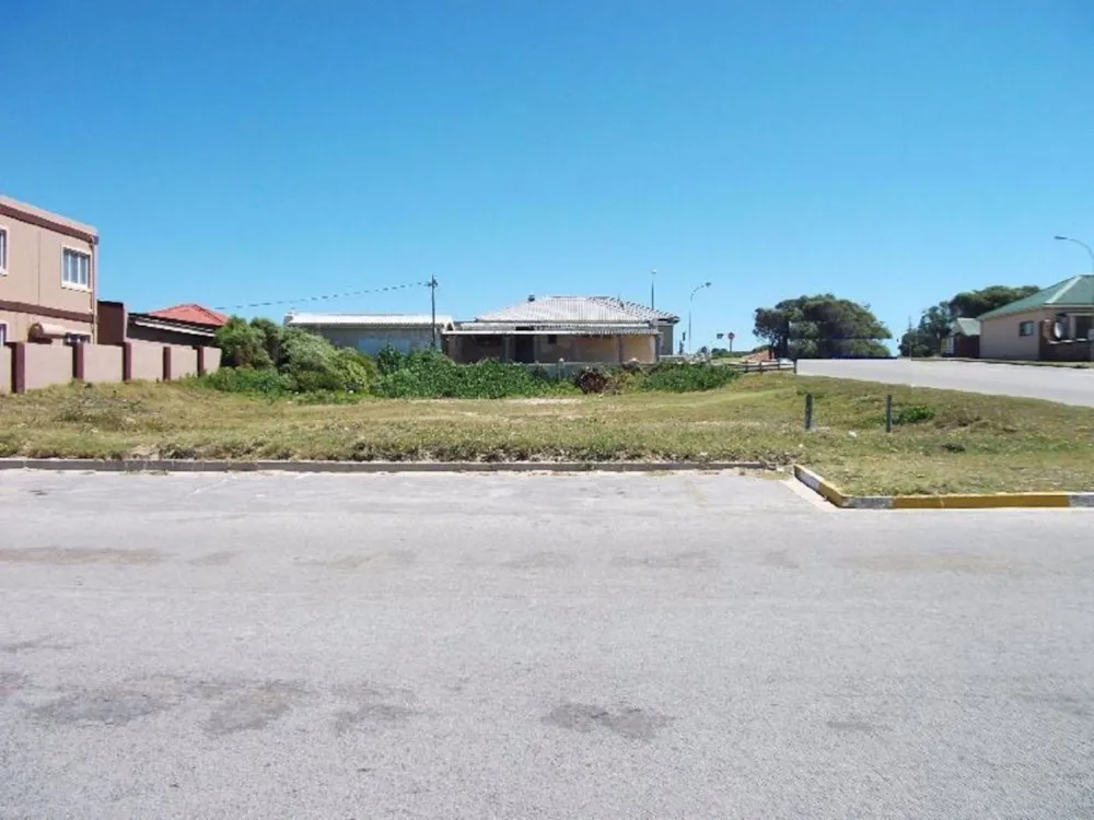 Vacant land for sale in Jeffreys Bay - 1JF1578114