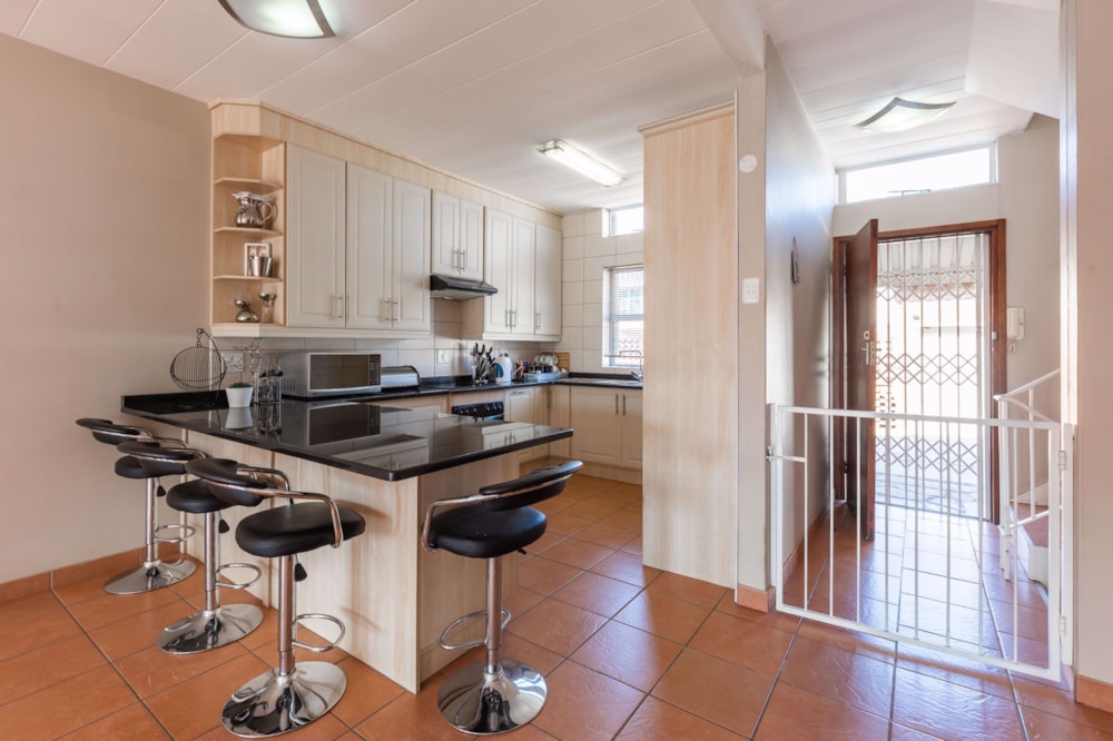 Townhouse for sale in Hutten Heights - 1NW1578674 Townhouse for sale in Hutten Heights - 1NW1578674