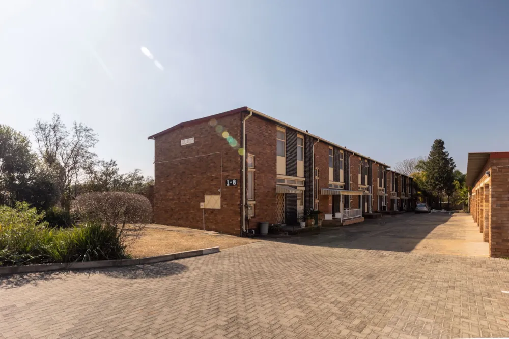 Townhouse for sale in Hutten Heights - 1NW1578674