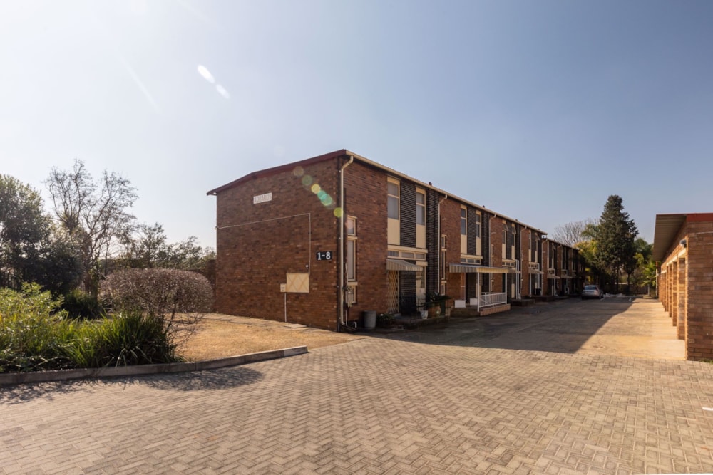 Townhouse for sale in Hutten Heights - 1NW1578674