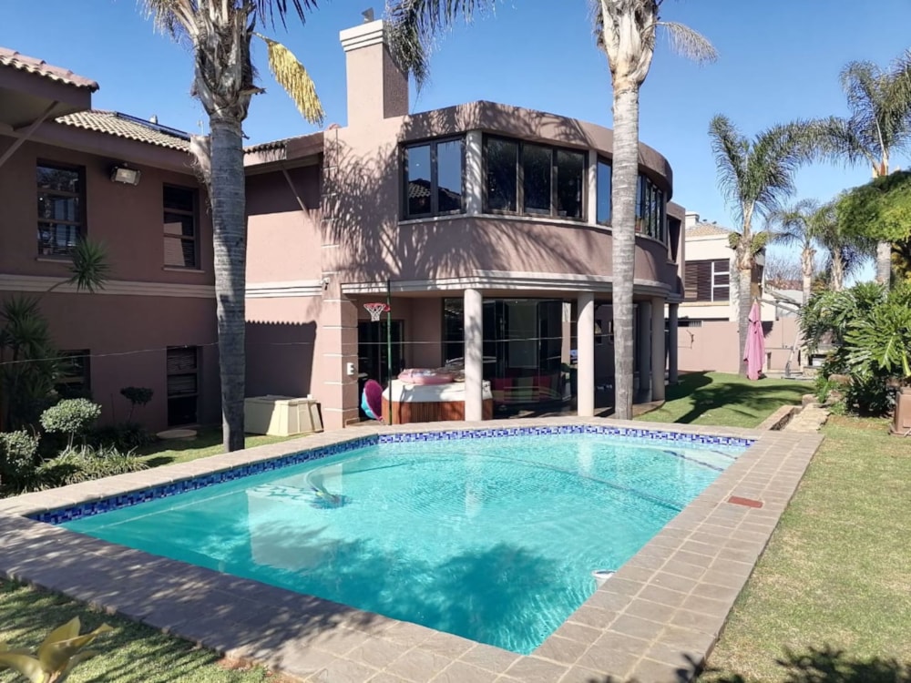 Double-storey house for sale in Aerorand - 1MD1575668 Double-storey house for sale in Aerorand - 1MD1575668