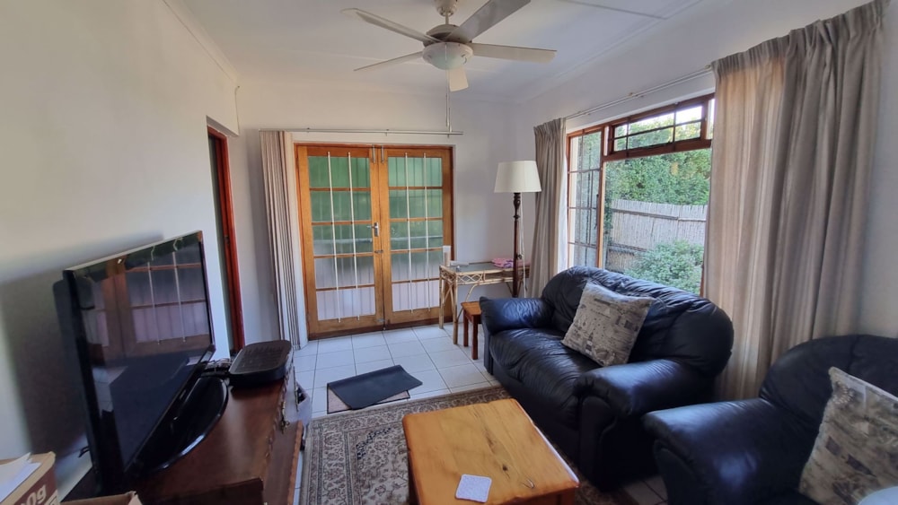 Garden cottage to rent in Gonubie - 1EZ1721383