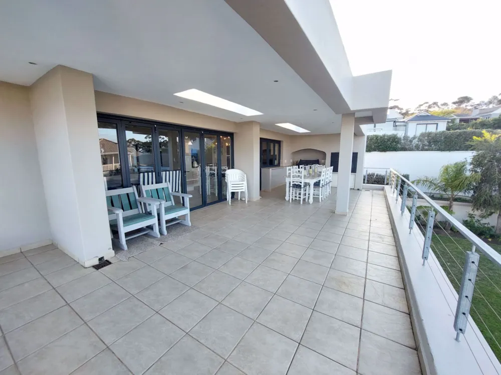 Double-storey house let in Hemel-en-Aarde Estate - ONL1748565