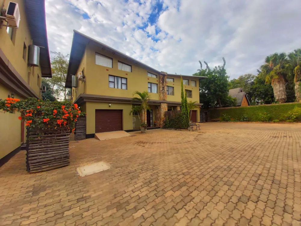 Double-storey house to rent in Sunningdale, Zambia - 3ZA1574303 Double-storey house to rent in Sunningdale, Zambia - 3ZA1574303