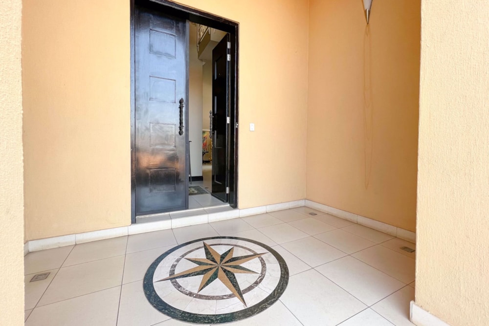 Golf estate house for sale in Blue Valley Golf Estate - CN1578968