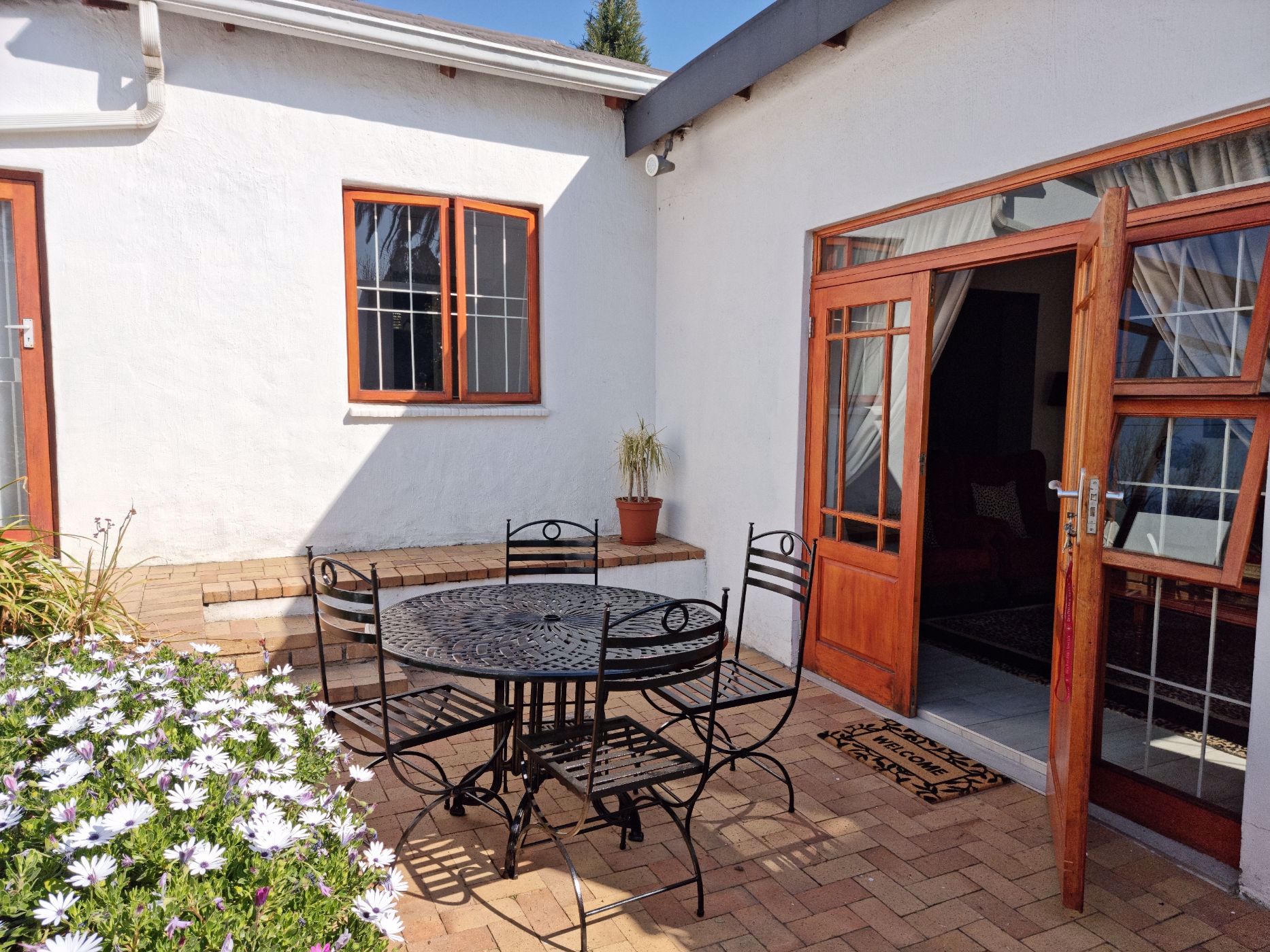 Cottage to rent in Craighall Park - JBL1719596