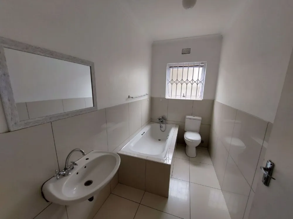 House for sale in Rondevlei Park - 1MN1738408 House for sale in Rondevlei Park - 1MN1738408