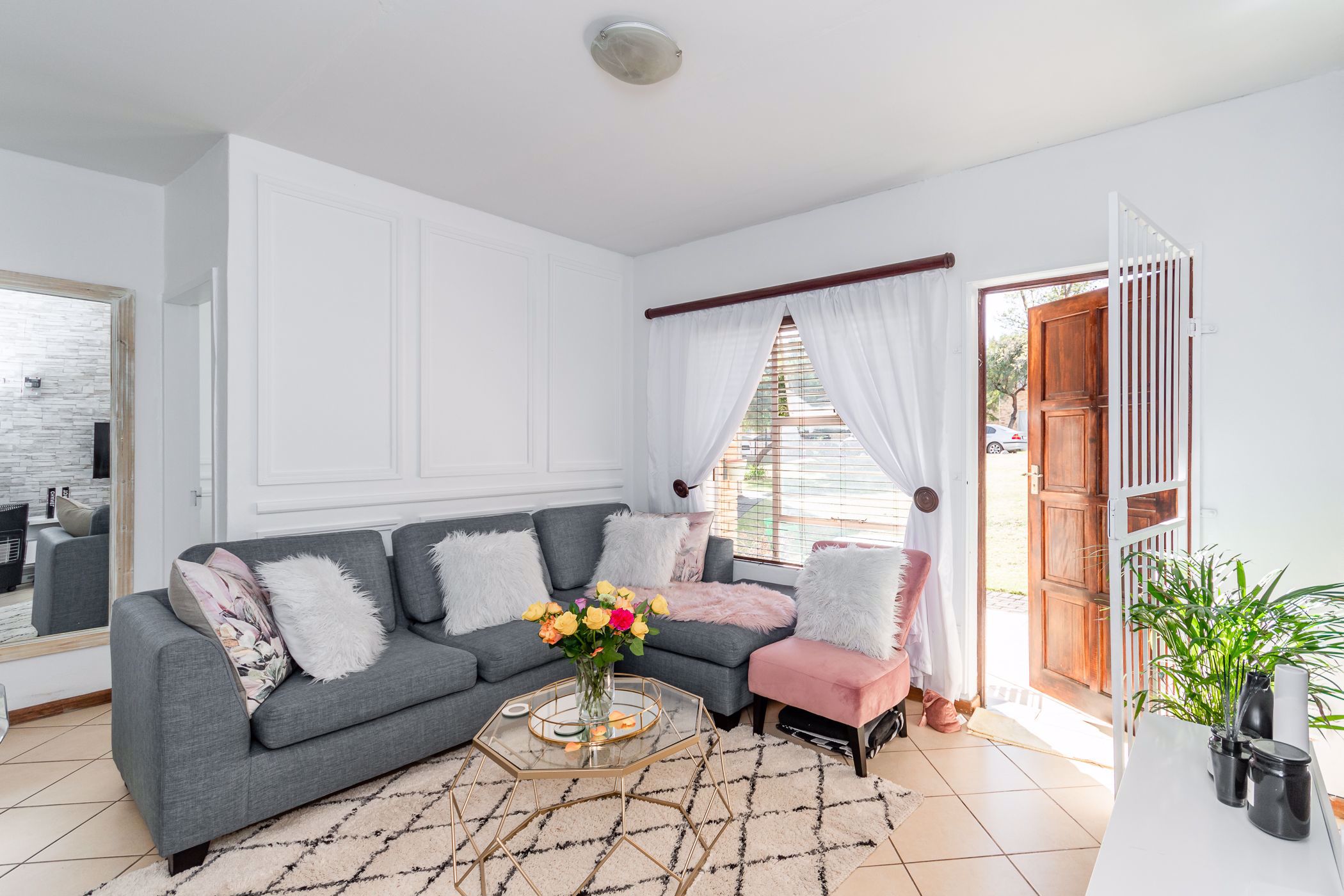Apartment for sale in Honeydew, Roodepoort - RAN1749098