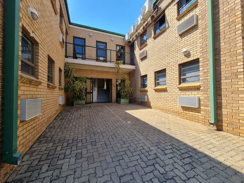 Commercial office to rent in Bendor Park - 1PS1727433