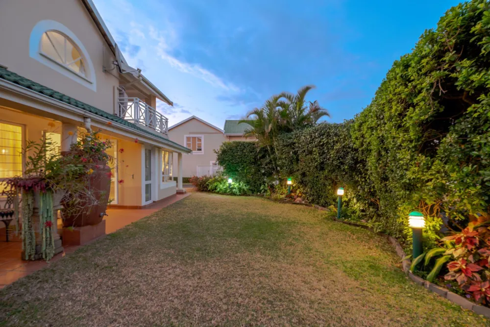 Townhouse for sale in uMhlanga Rocks - 1ND1579325 Townhouse for sale in uMhlanga Rocks - 1ND1579325