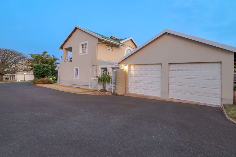 Townhouse for sale in uMhlanga Rocks - 1ND1579325 Townhouse for sale in uMhlanga Rocks - 1ND1579325
