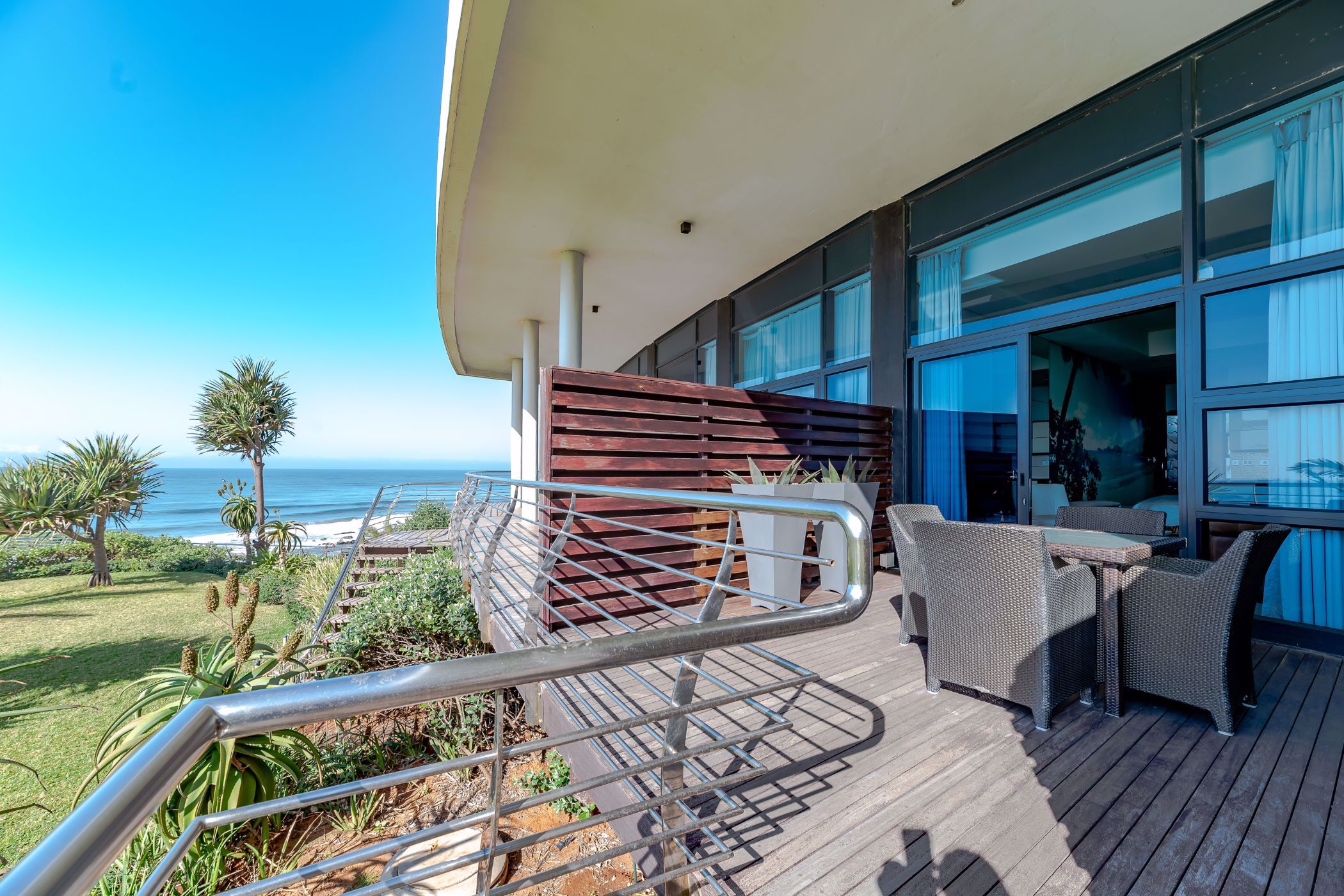 Apartment for sale in uMhlanga Rocks - 1ND1579311