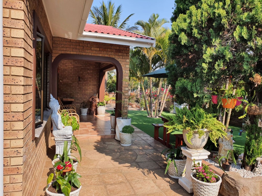 House for sale in Oslo Beach, Port Shepstone - 1PX1579839 House for sale in Oslo Beach, Port Shepstone - 1PX1579839