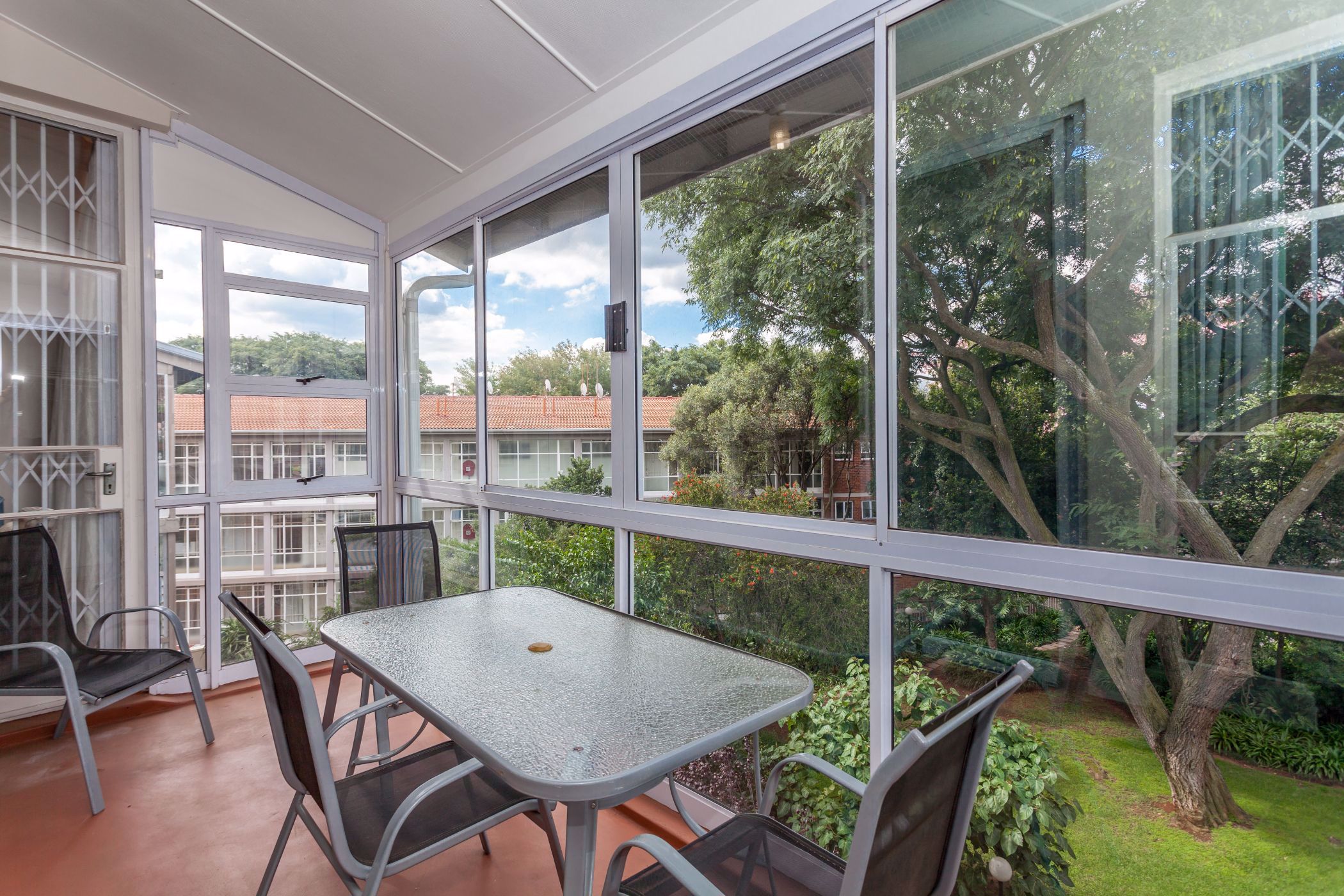 Apartment to rent in Craighall - JBL1749494