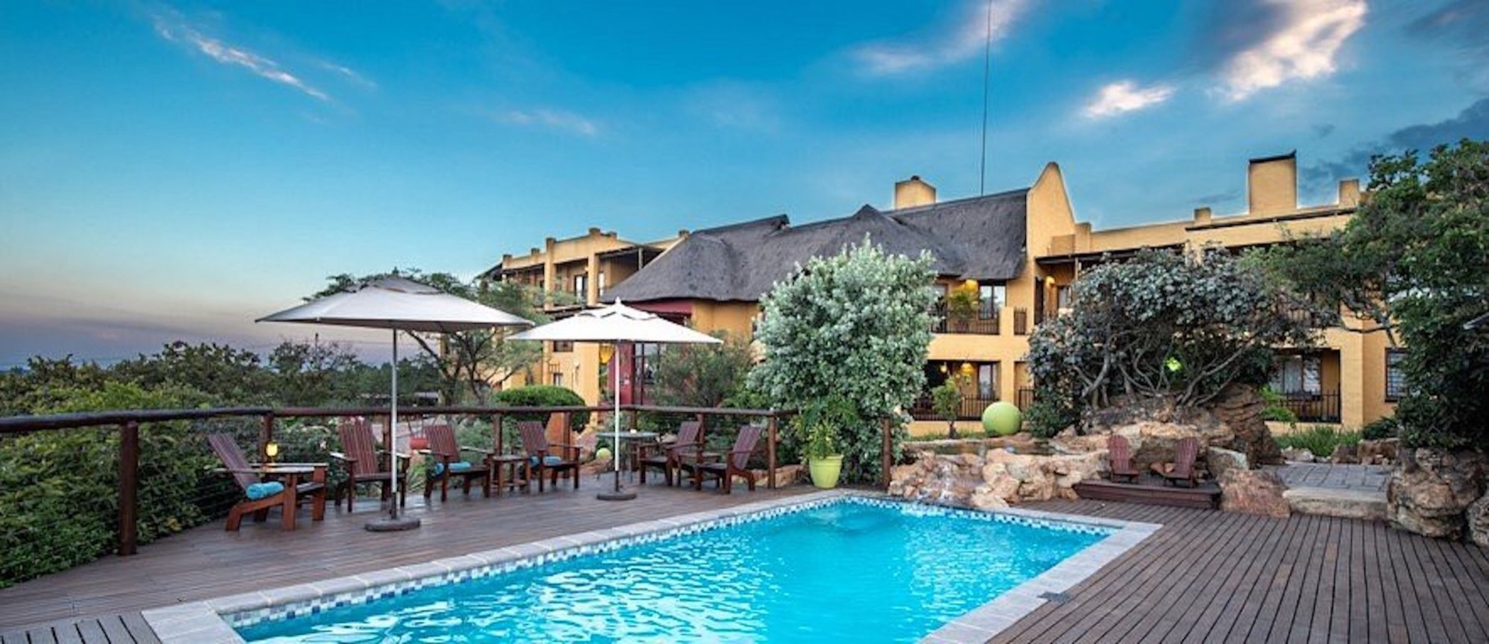 Country hotel for sale in Zwavelpoort SH - PT1660352