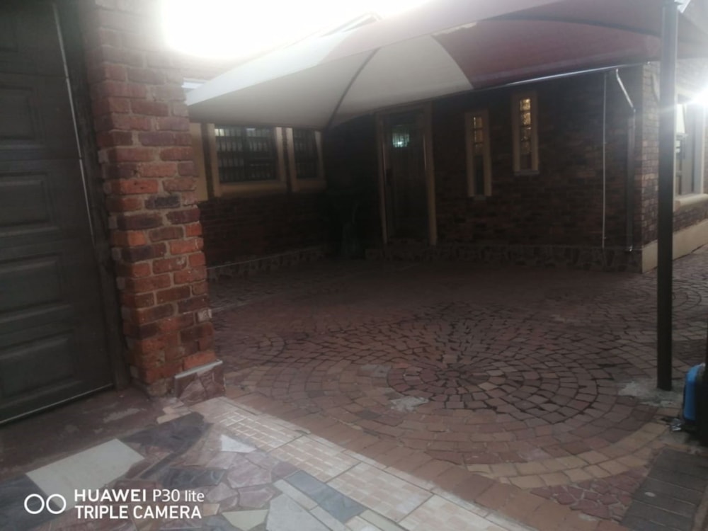 House for sale in Kwa Thema - 1SP1580604