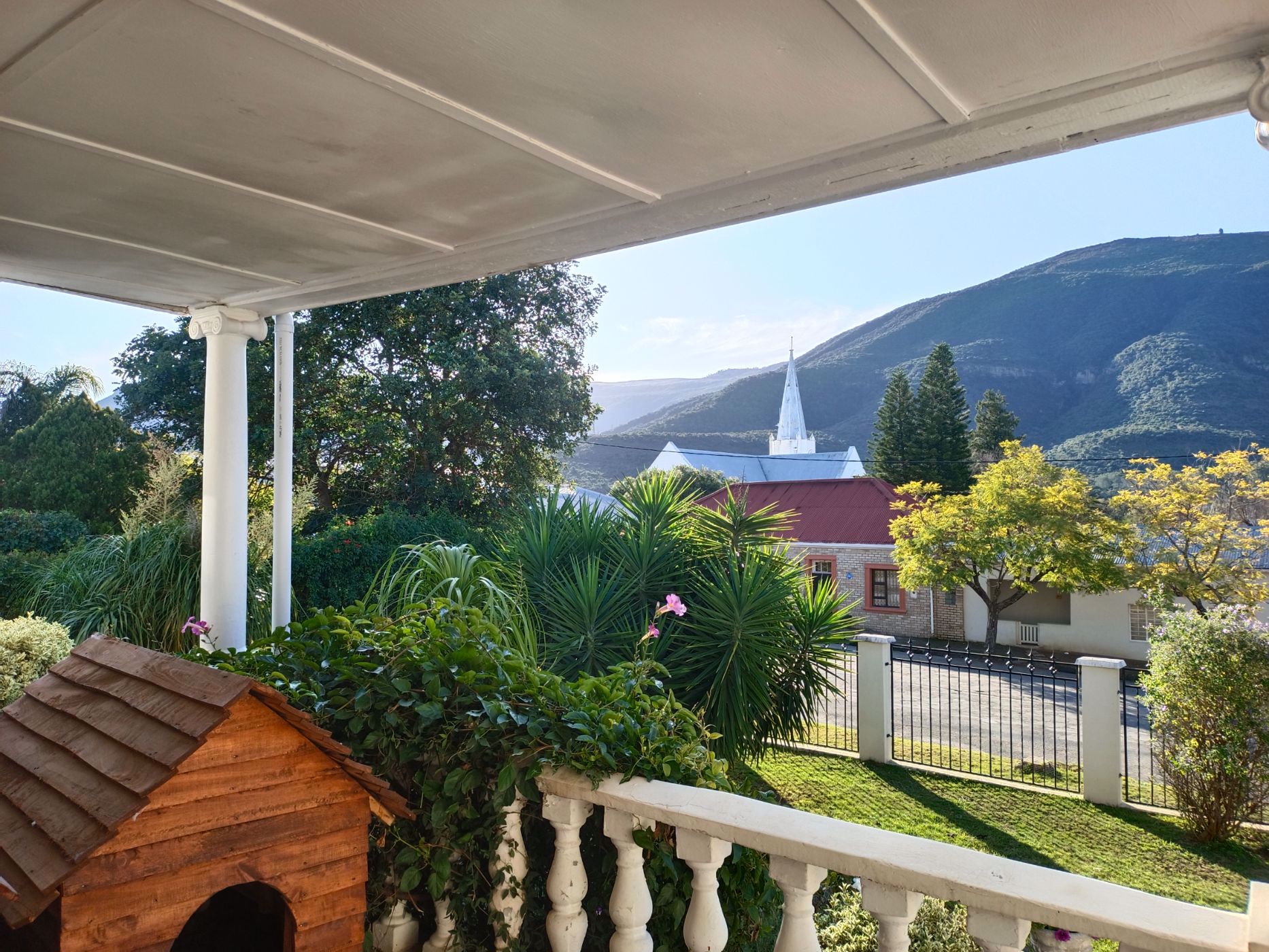 House for sale in Somerset East - 1KK1580932