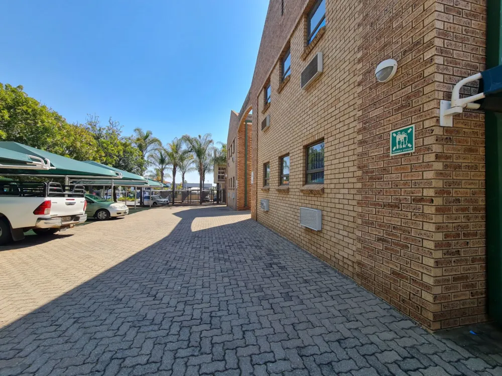 Commercial office to rent in Bendor Park - 1PS1751138 Commercial office to rent in Bendor Park - 1PS1751138