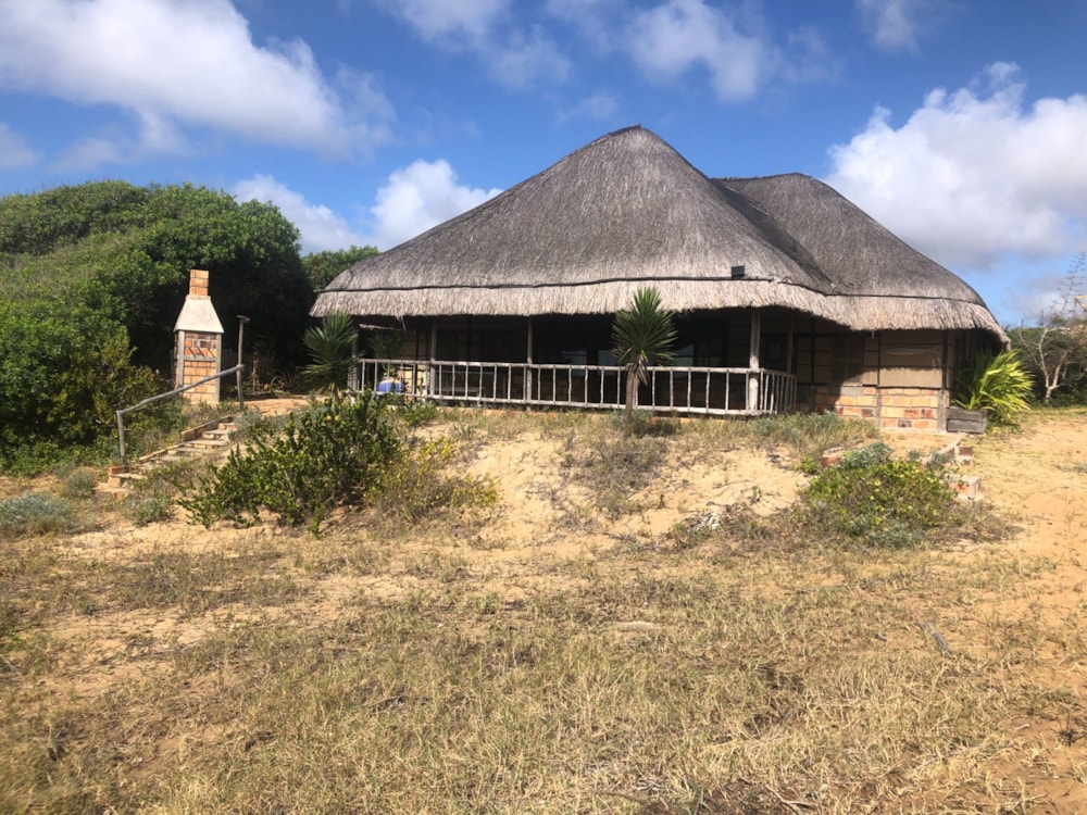 Beach bungalow for sale in Guinjata, Inhambane, Mozambique - 3MQ1582560 Beach bungalow for sale in Guinjata, Inhambane, Mozambique - 3MQ1582560