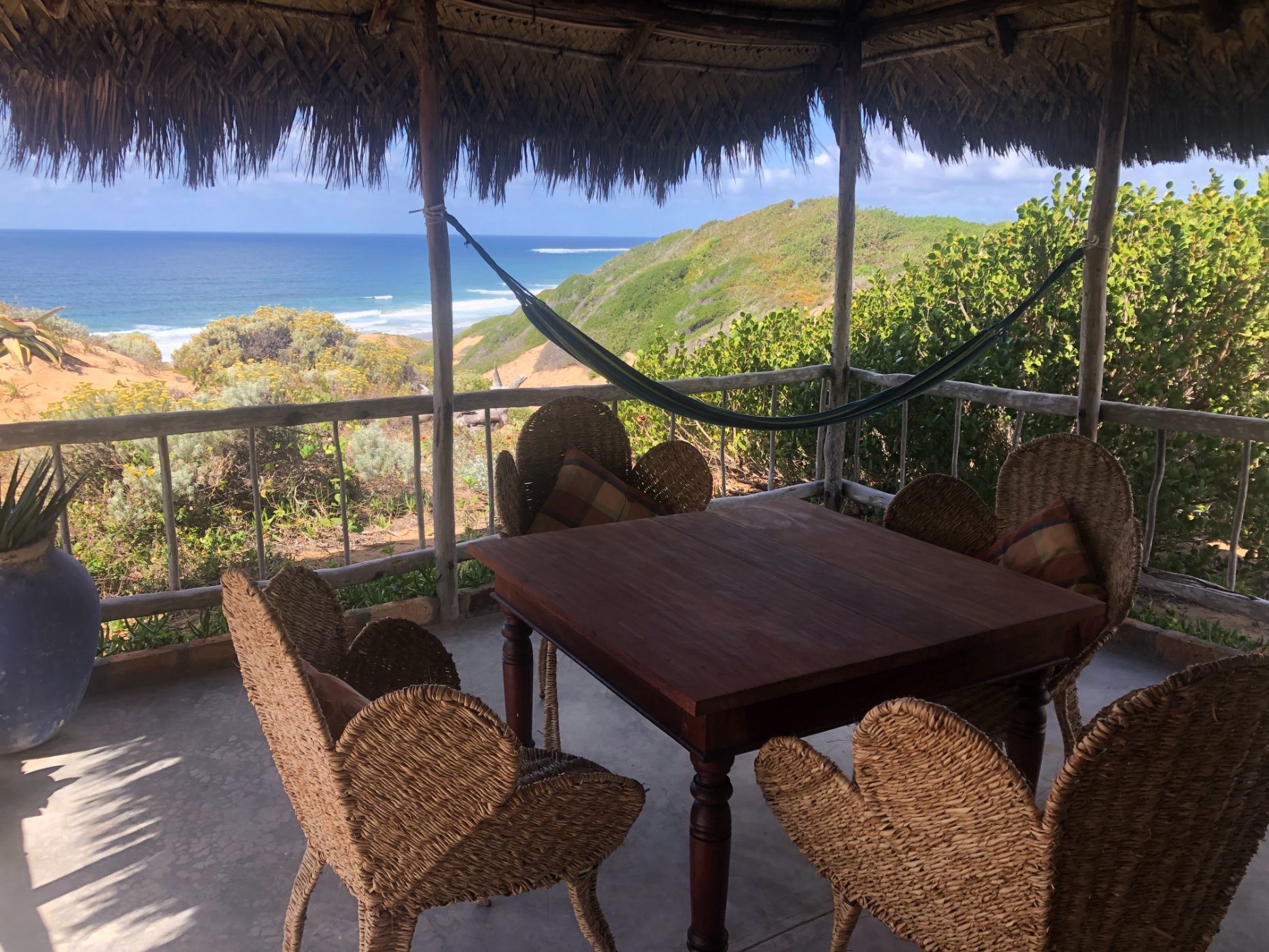 Beach bungalow for sale in Guinjata, Inhambane, Mozambique - 3MQ1582561