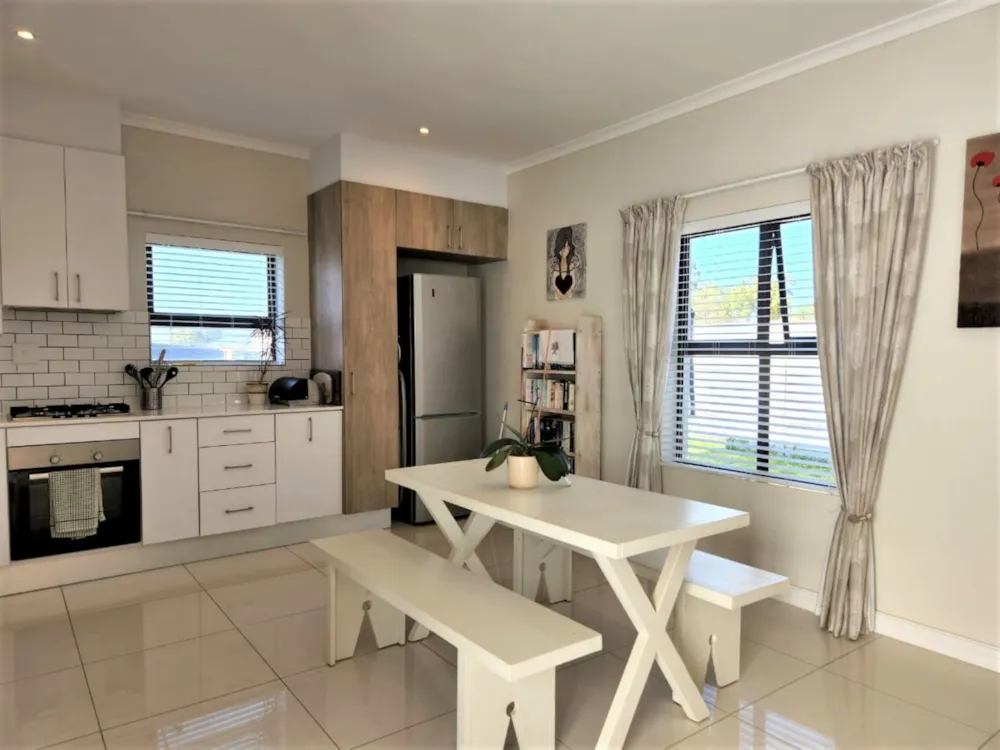 House let in Klipfontein A H - 1MS1735406 House let in Klipfontein A H - 1MS1735406