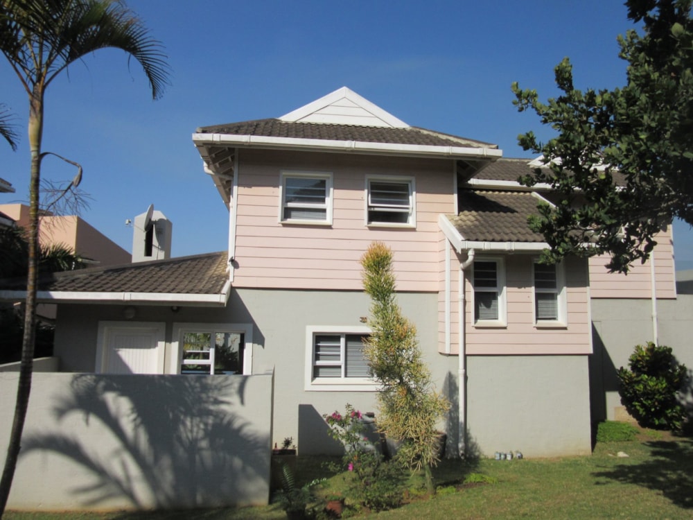 Security complex home for sale in Port Edward - 1PD1583067 Security complex home for sale in Port Edward - 1PD1583067