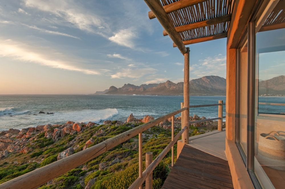 Double-storey house for sale in Pringle Bay - KN1732832